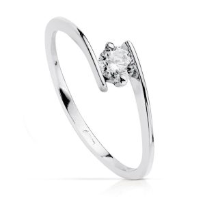 18K SOLITARIO ORO BLANCO CRUZADO CON CIRCONITA DE 4 MM